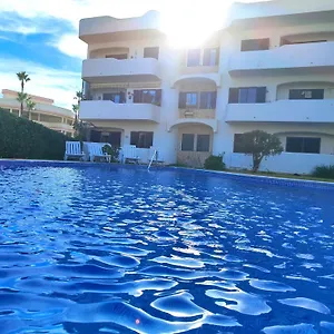 Twins 1 With Pool By Homing Apartamento